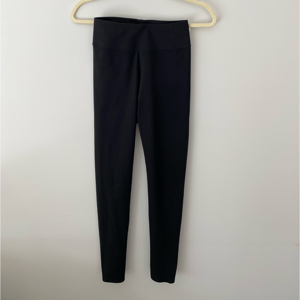 Uniqlo black high waisted leggings